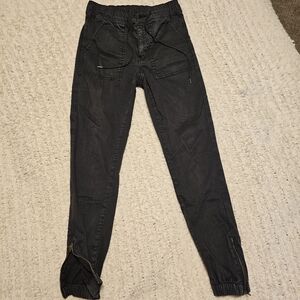 Size 4 charcoal gray American Eagle pants